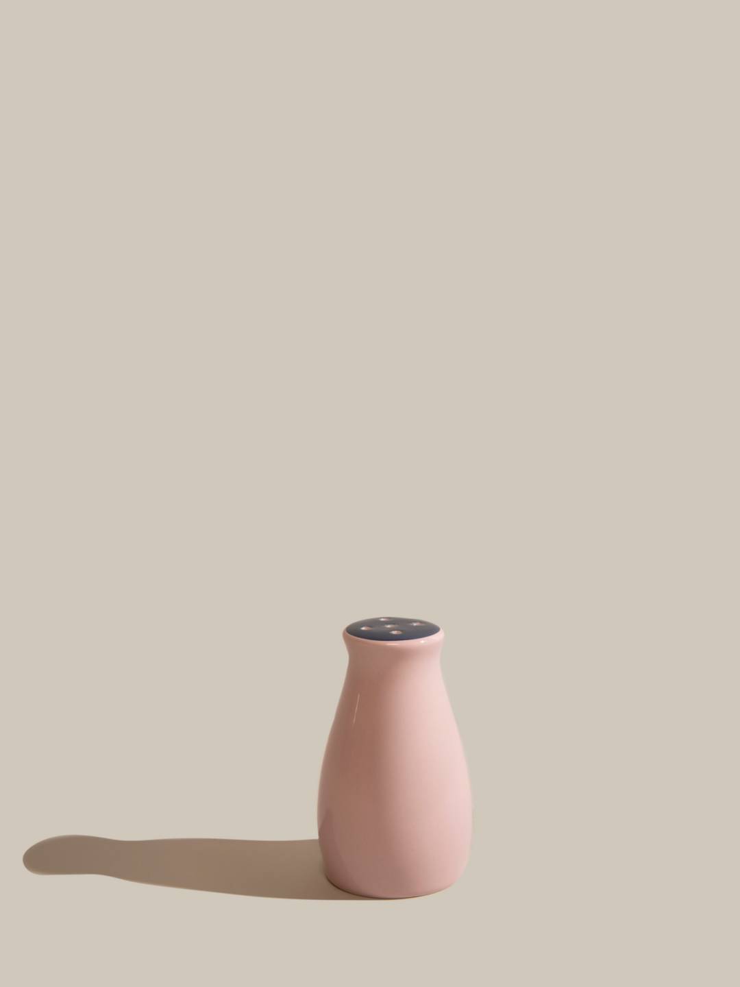 Sheki Khan Lions salt shaker blush rose
