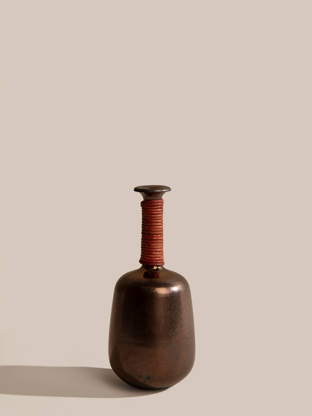 Decorative Vase PLAITE with Red Woven Neck